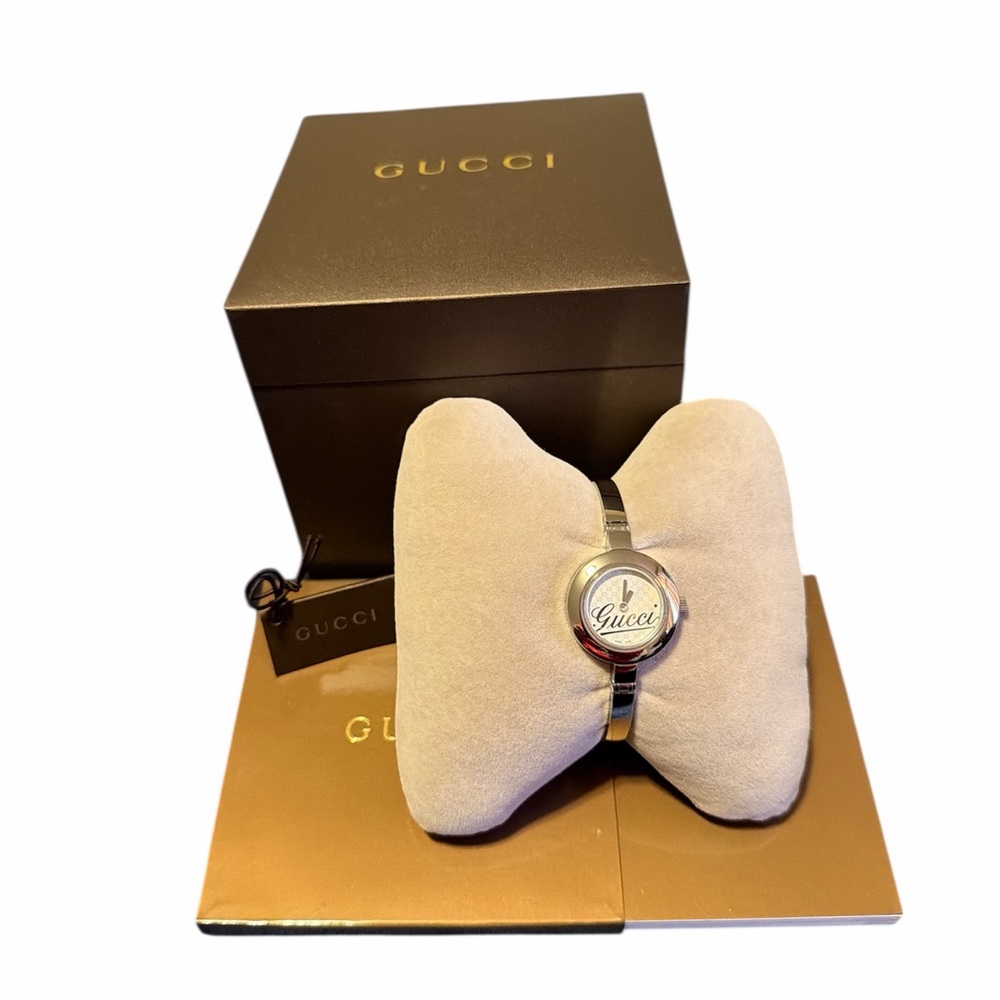 Gucci Silver Bangle Women's Watch